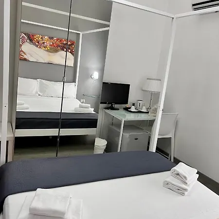 Duca Di Uzeda Couette-café