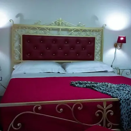 Duca Di Uzeda Couette-café